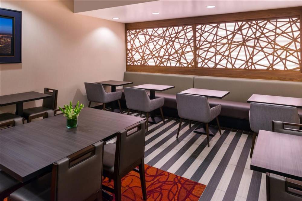Hampton Inn San Francisco Downtown/convention Center 4