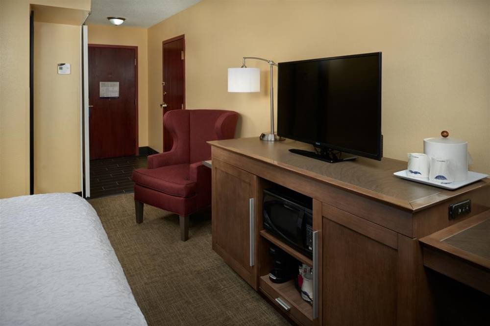 Hampton Inn Shelbyville 10