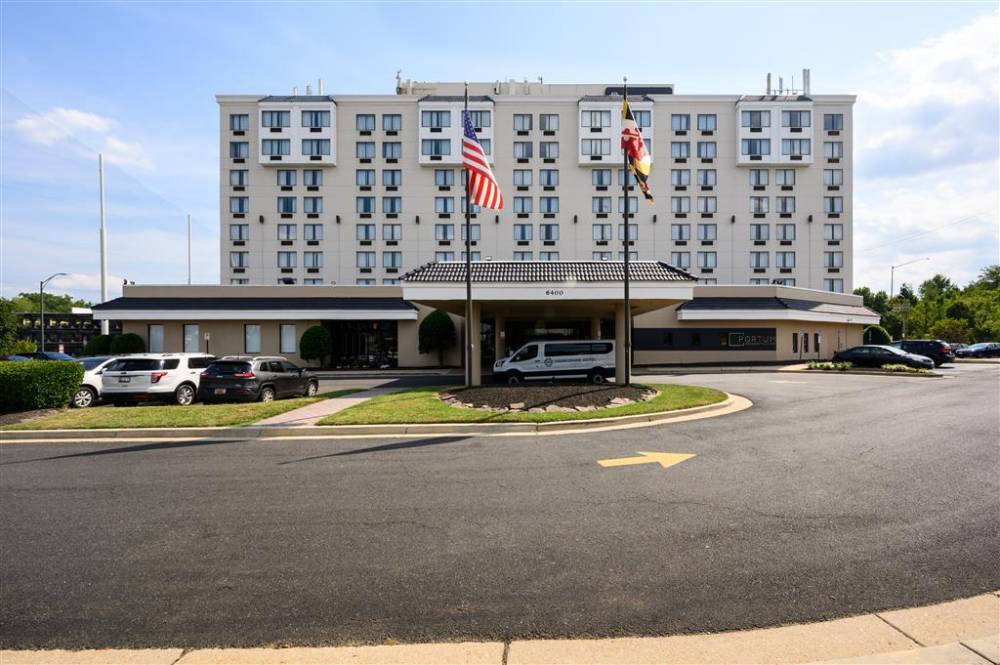 Harborside Hotel 2