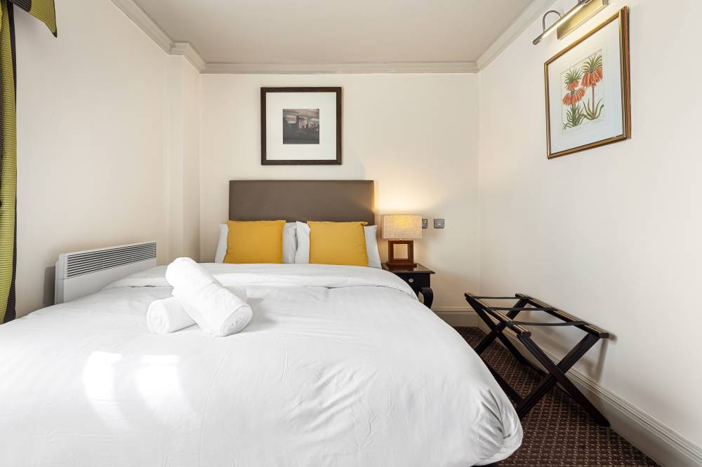Harte And Garter Hotel 3