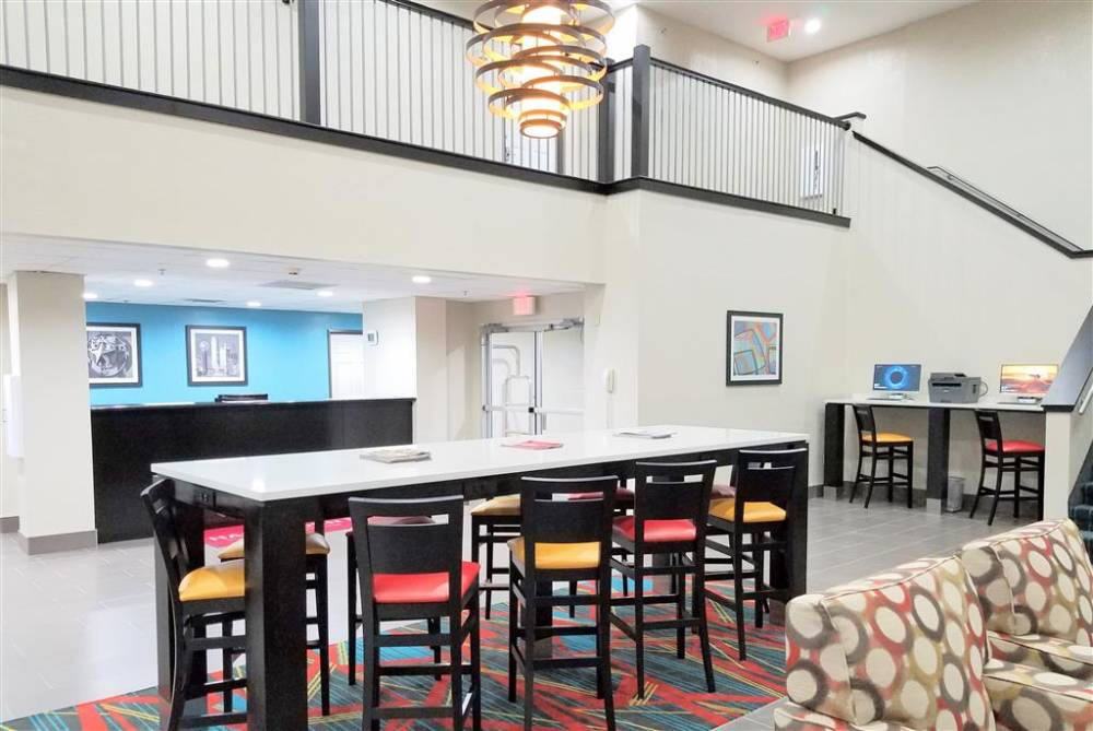 Hawthorn Suites By Wyndham Irving Dfw South 2