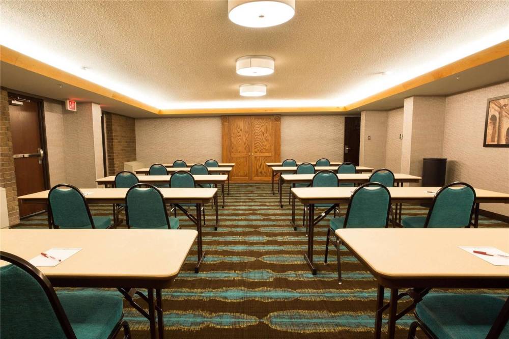 Heritage Inn & Suites San Antonio Airport, Trademark Wyndham 2