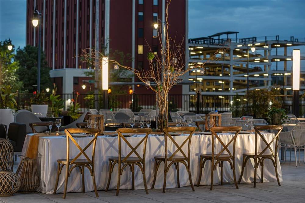Hilton Birmingham Downtown At Uab 2