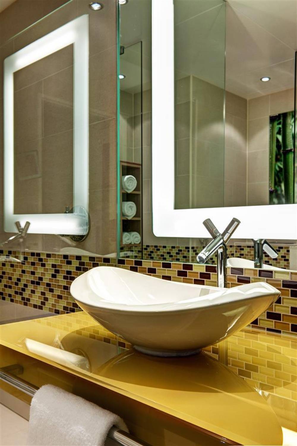 Hilton Frankfurt Airport 8