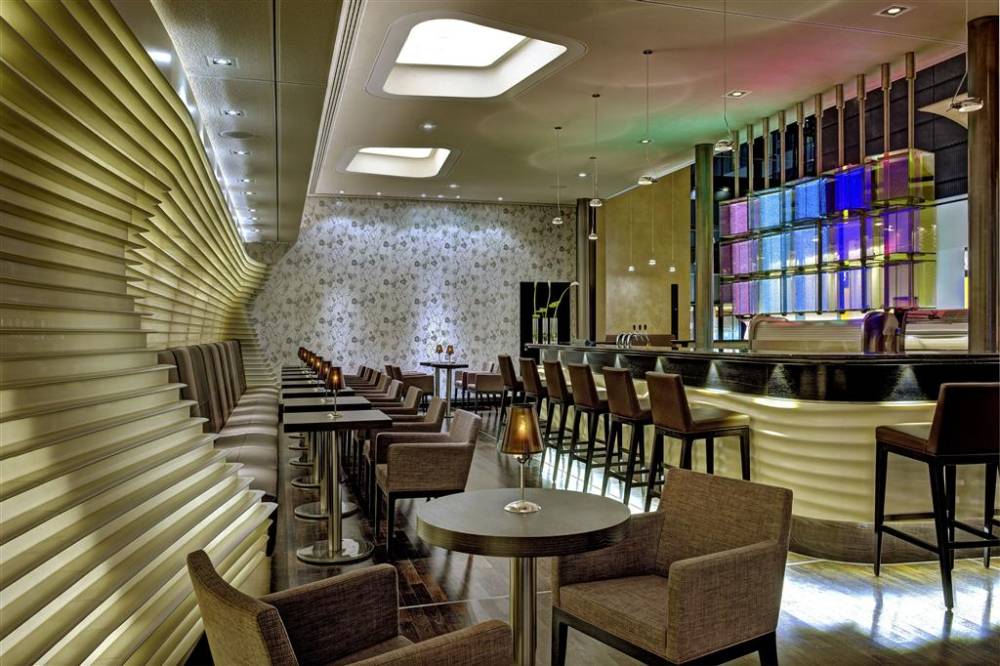 Hilton Frankfurt Airport 4