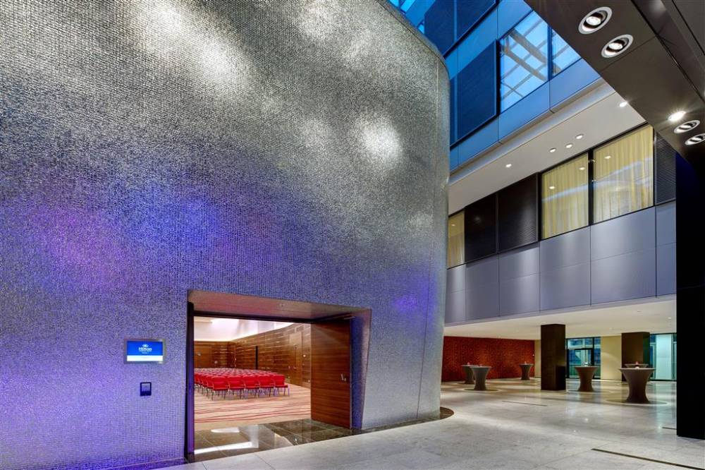 Hilton Frankfurt Airport 2
