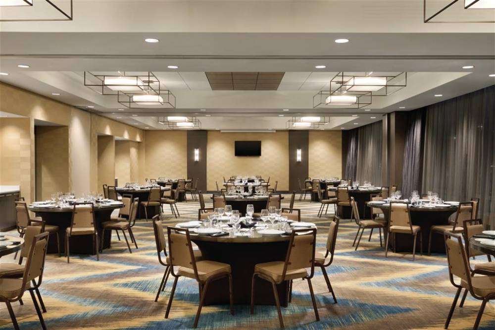Hilton Garden Inn Calgary Downtown 3