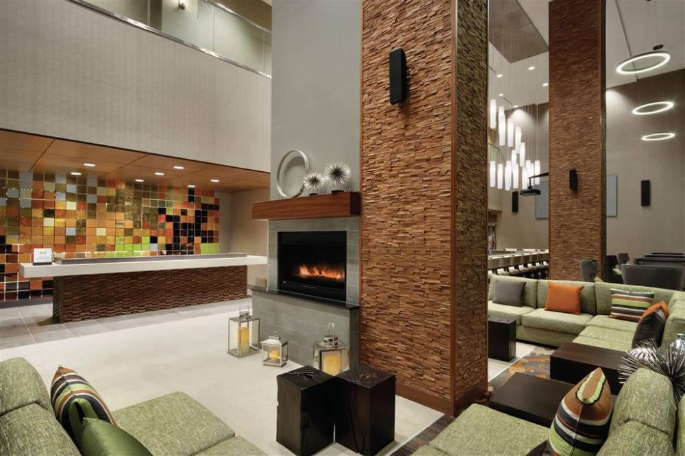 Hilton Garden Inn Calgary Downtown 5