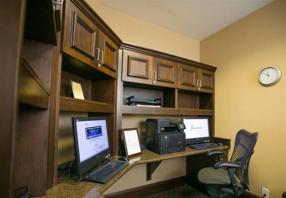 Hilton Garden Inn Lakeland 6