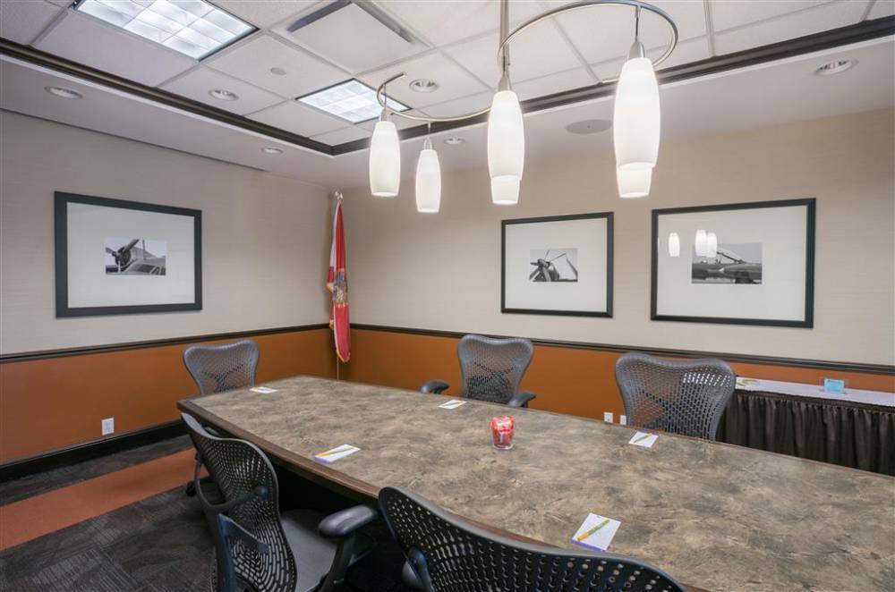 Hilton Garden Inn Lakeland 2