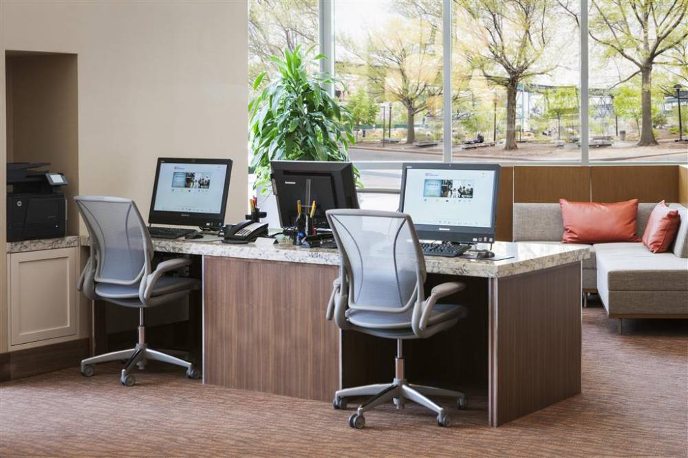 Hilton Garden Inn Long Island City New  5