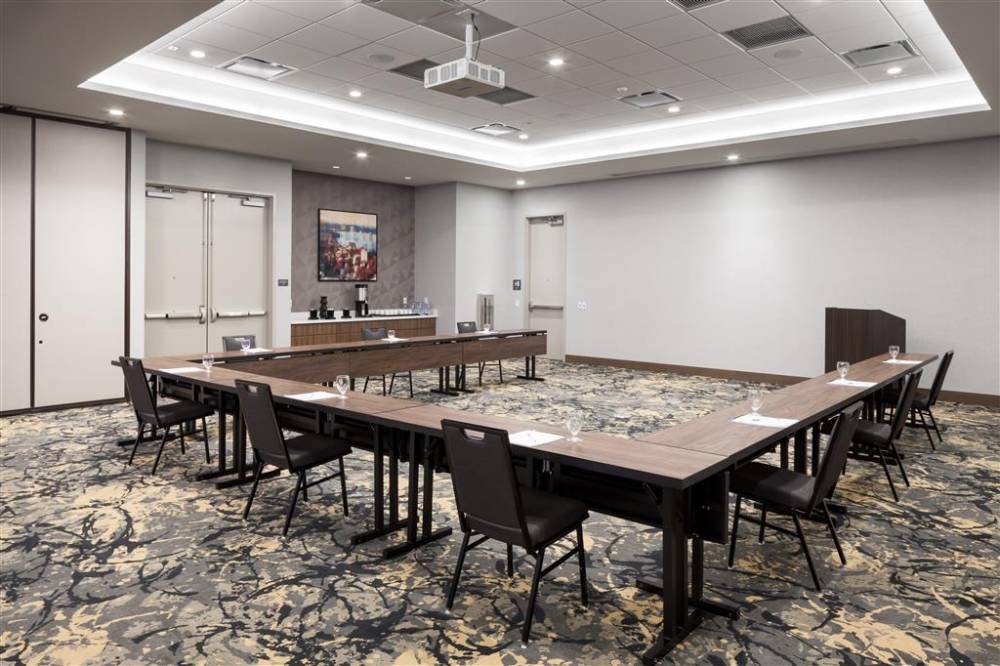 Hilton Garden Inn Madison Downtown 2