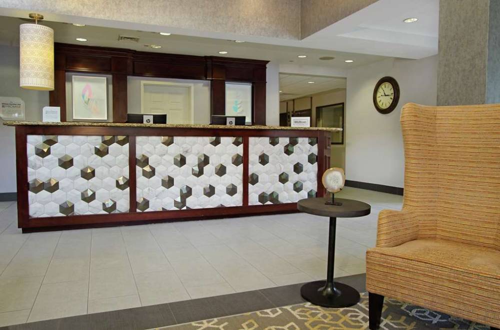 Hilton Garden Inn Sonoma County Airport 4