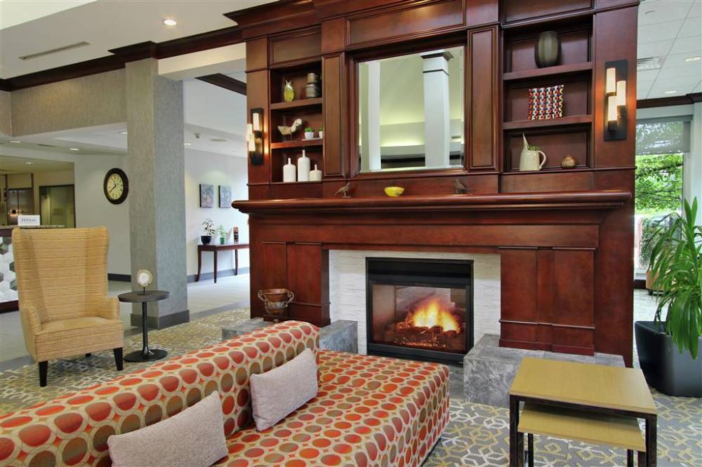 Hilton Garden Inn Sonoma County Airport 3