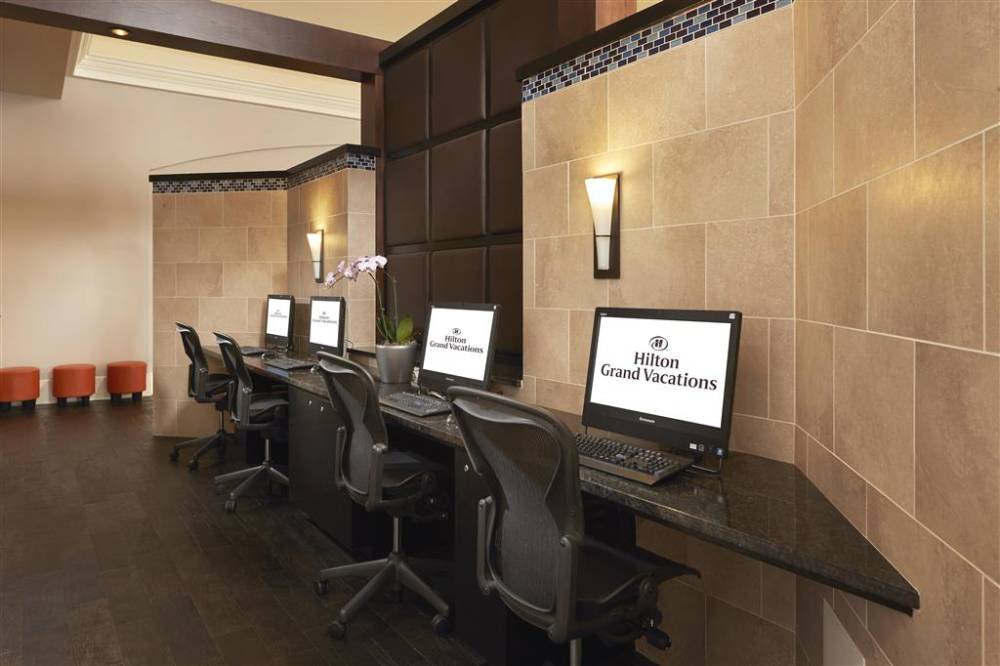 Hilton Grand Vacations Club Seaworld Orlando 4
