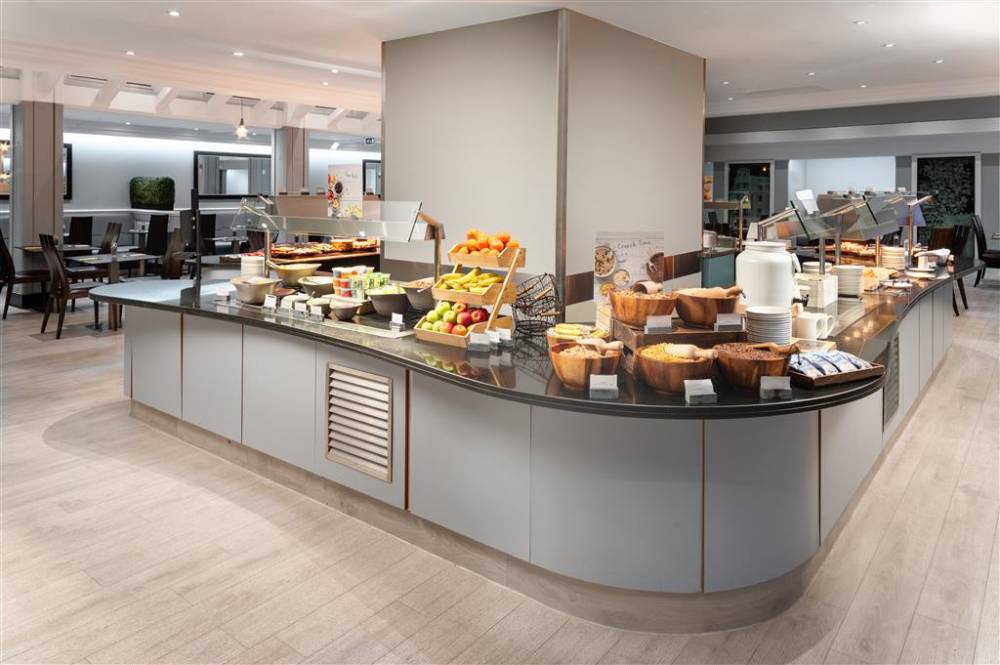 Hilton London Kensington 6