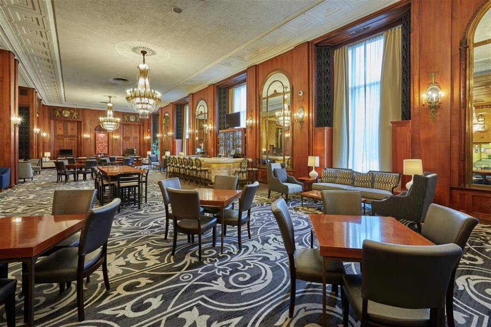 Hilton Milwaukee-city Center 6
