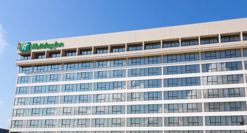 Holiday Inn Airport-west 9