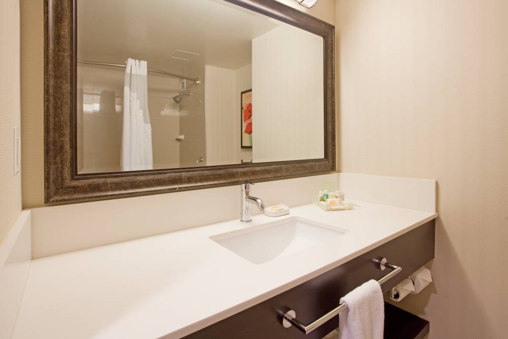 Holiday Inn Centre - Broadway 4