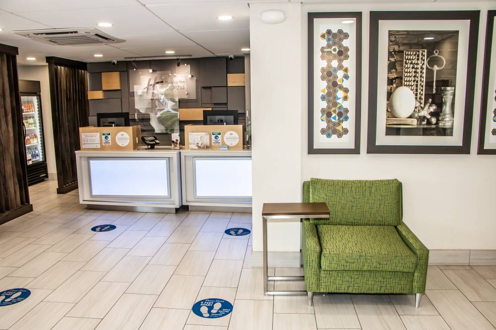 Holiday Inn Exp Allentown North 10