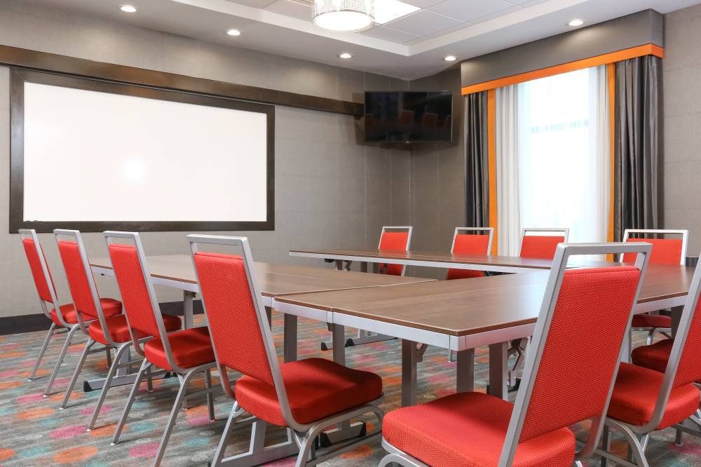 Holiday Inn Exp Moline Quad Cit 11