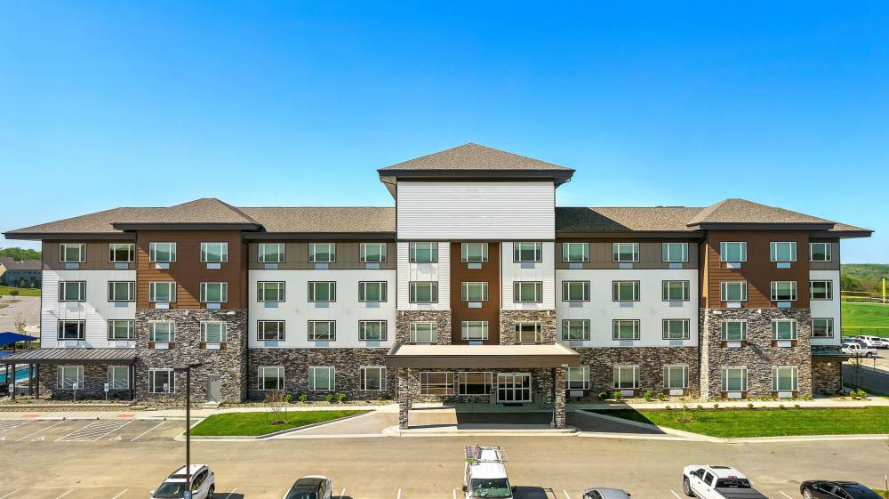 Holiday Inn Exp Parkville By Ihg 4