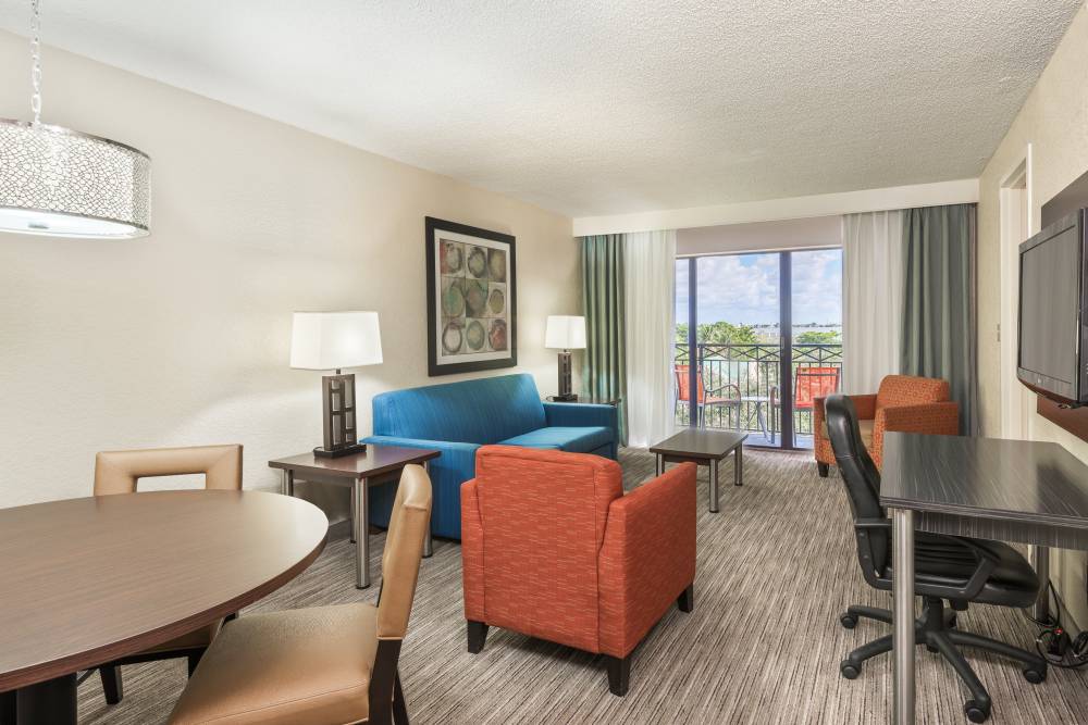 Holiday Inn Exp Ste Plantation