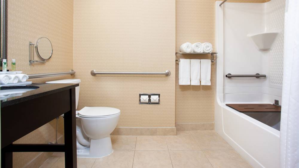 Holiday Inn Exp Stes Allentown West 3