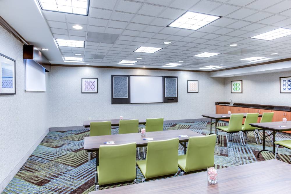 Holiday Inn Exp Stes Bethlehem 10