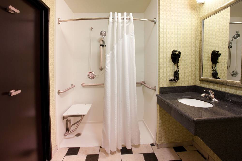 Holiday Inn Exp Stes Bixby 1