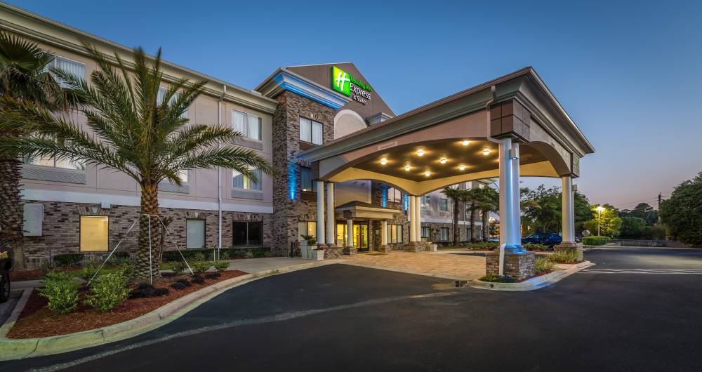 Holiday Inn Exp Stes Blnt Isld