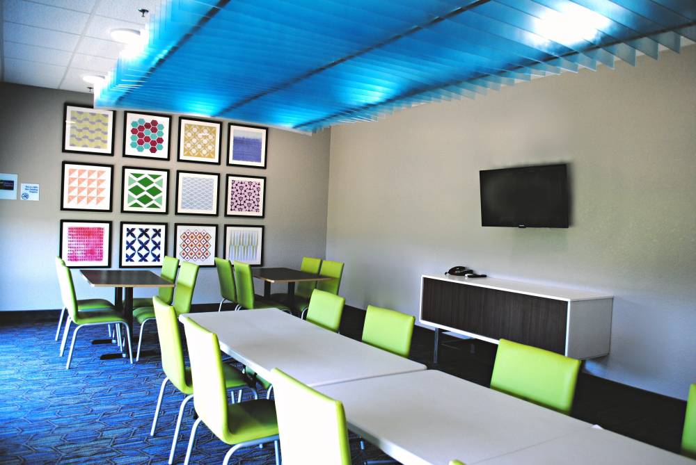 Holiday Inn Exp Stes Columbia City 6