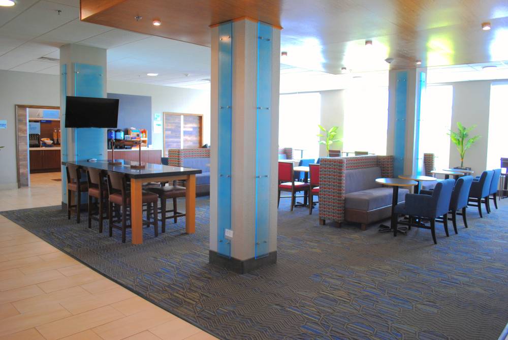 Holiday Inn Exp Stes Columbia City 9