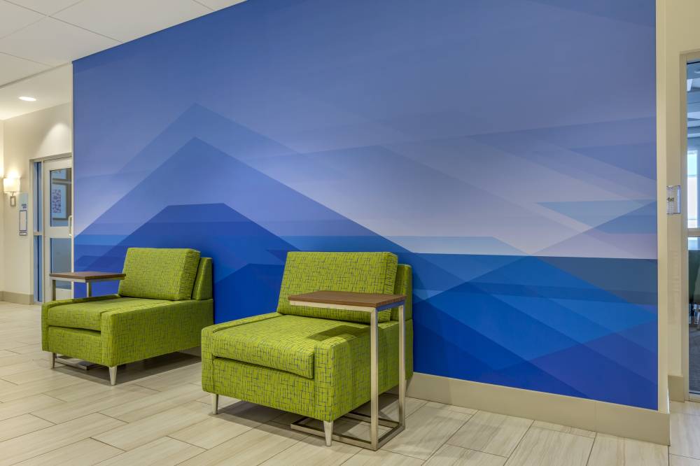 Holiday Inn Exp Stes Dwtn State Capitol 9