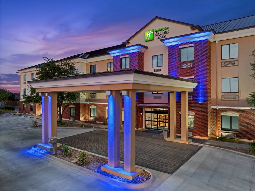 Holiday Inn Exp Stes Midland 4