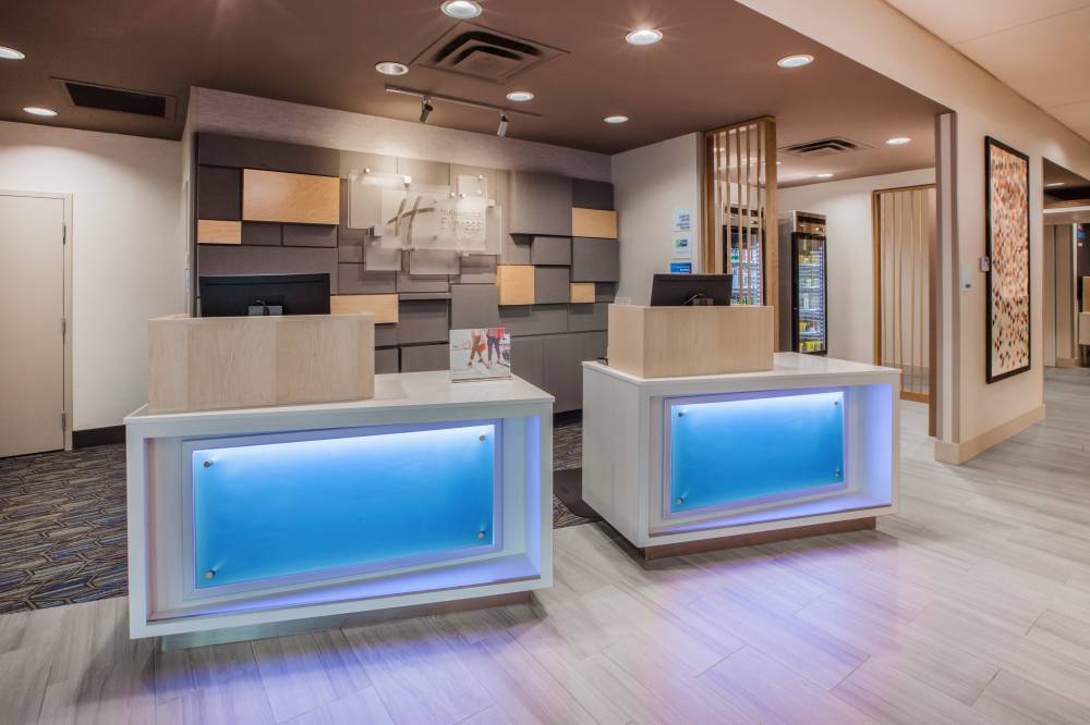 Holiday Inn Exp Stes Miramar 4