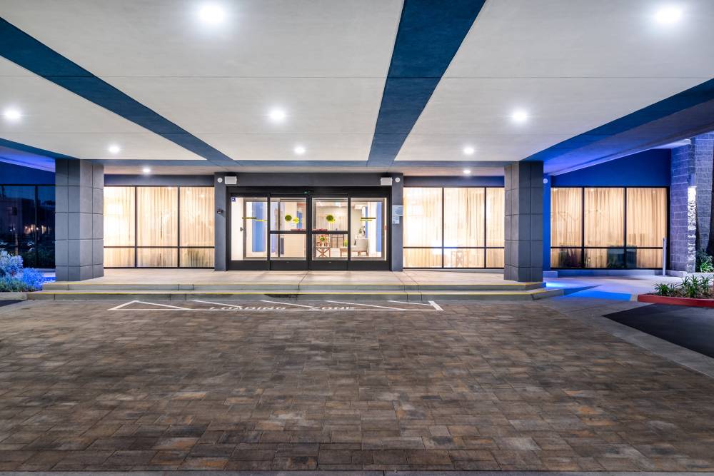 Holiday Inn Exp Stes Santa Ana 10