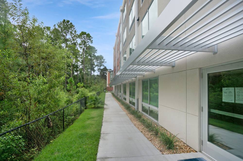 Holiday Inn Exp Stes South Bartram Prk 9