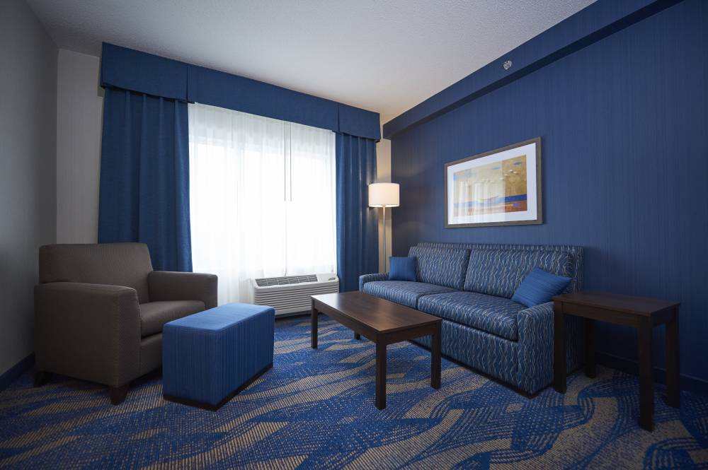 Holiday Inn Express & Suites St. John\'s Airport-Su