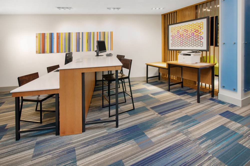 Holiday Inn Exp Stes Sterling Heights 4