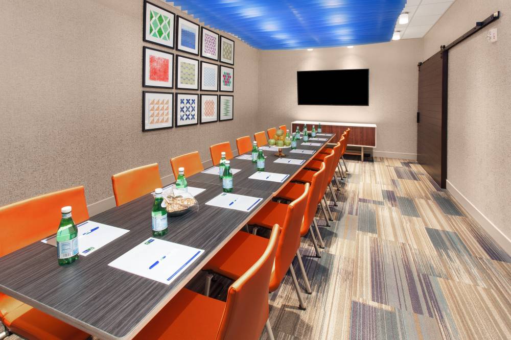Holiday Inn Exp Stes Sterling Heights 10