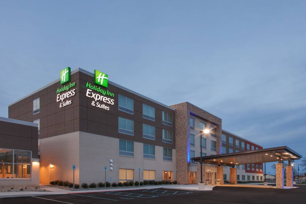 Holiday Inn Exp Stes Sterling Heights 7