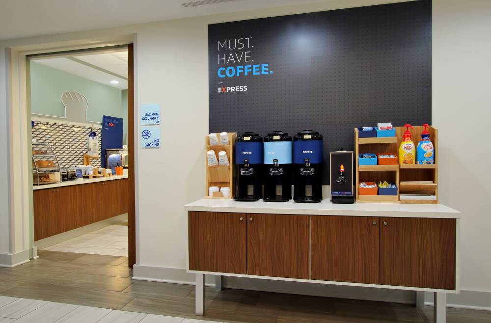 Holiday Inn Exp Stes Vaughan