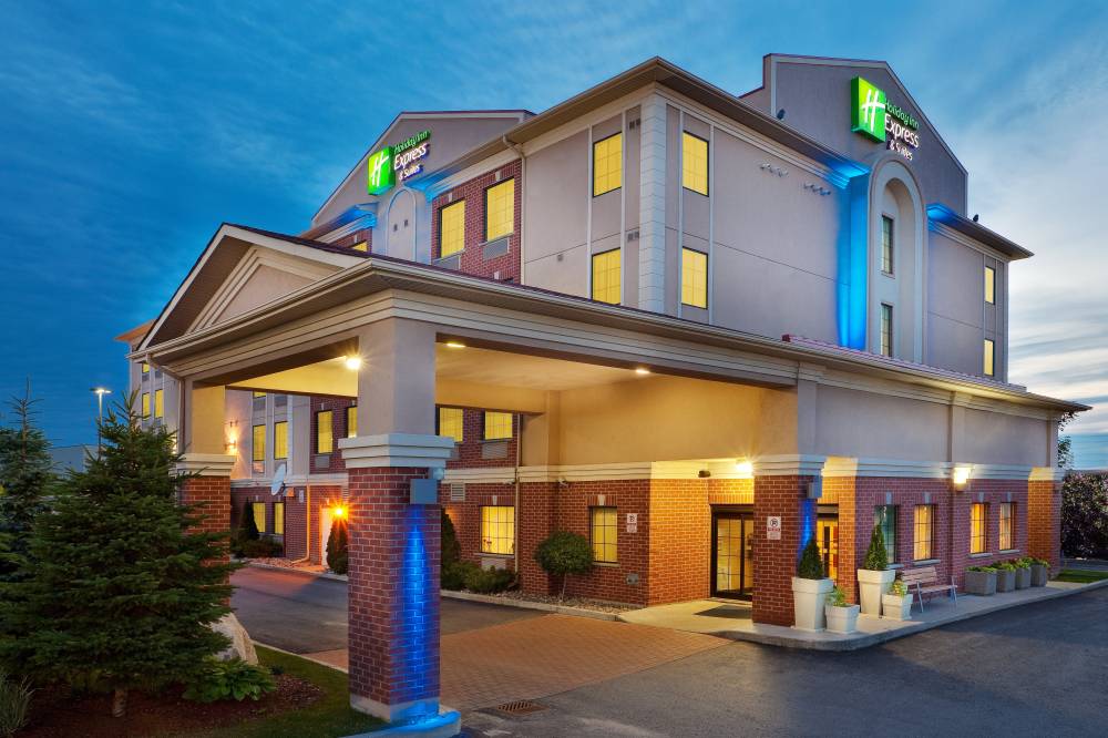 Holiday Inn Express And Suites