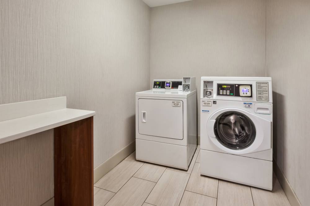 Holiday Inn Express Chesapeake 1