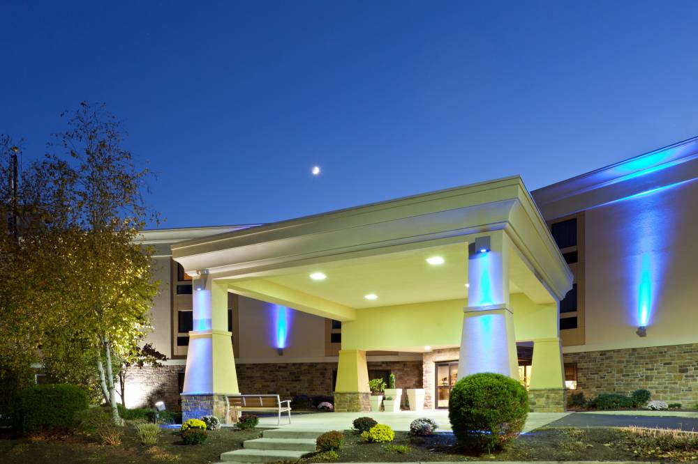 Holiday Inn Express Hershey 8