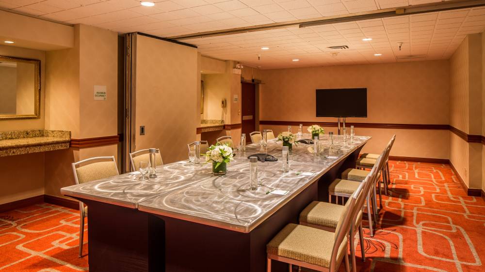 Holiday Inn Golden Gateway 6