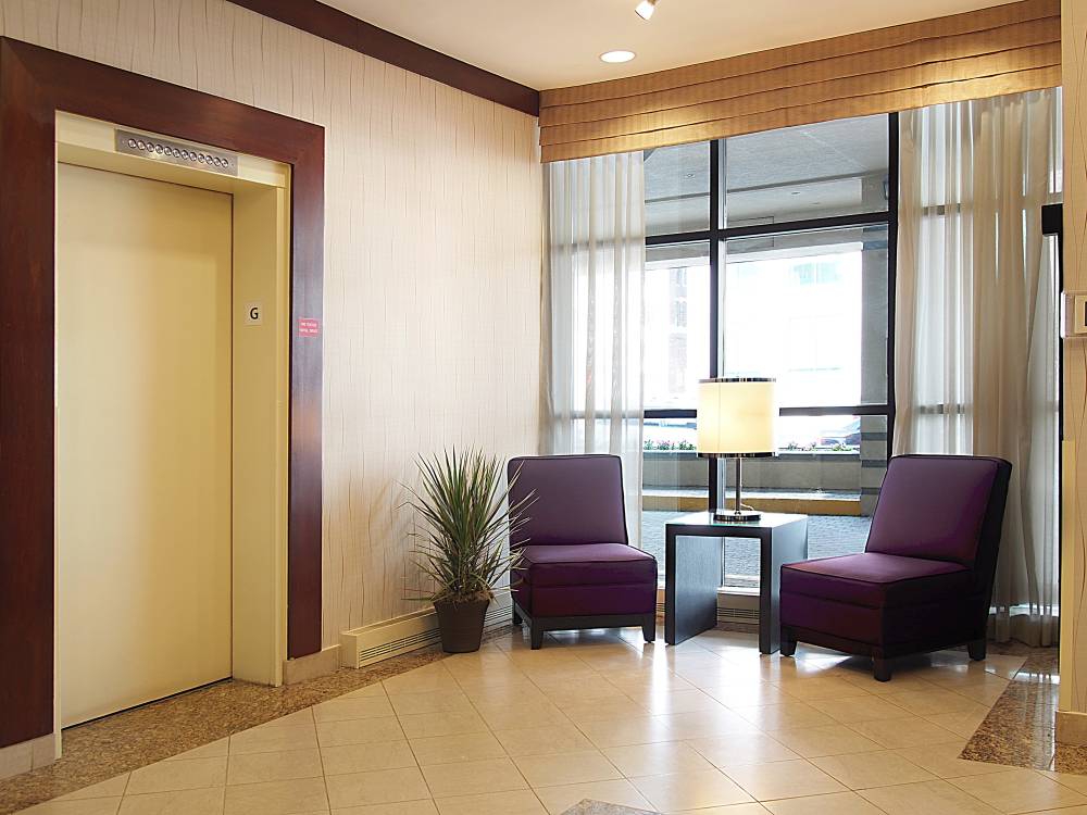 Holiday Inn Htl Stes Winnipeg 10