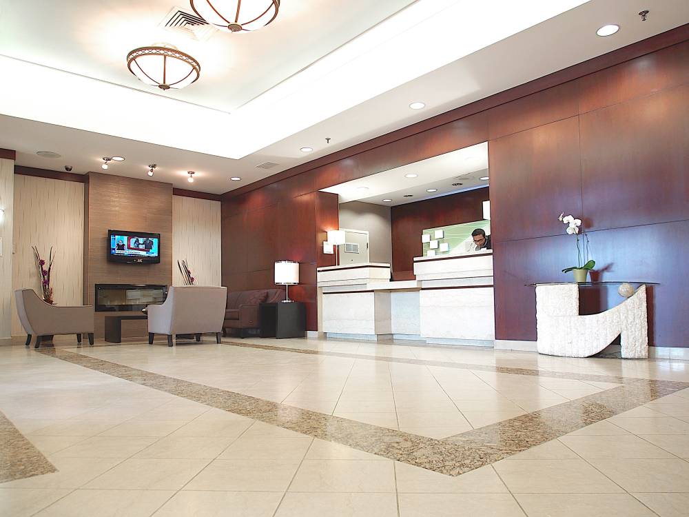 Holiday Inn Htl Stes Winnipeg 8