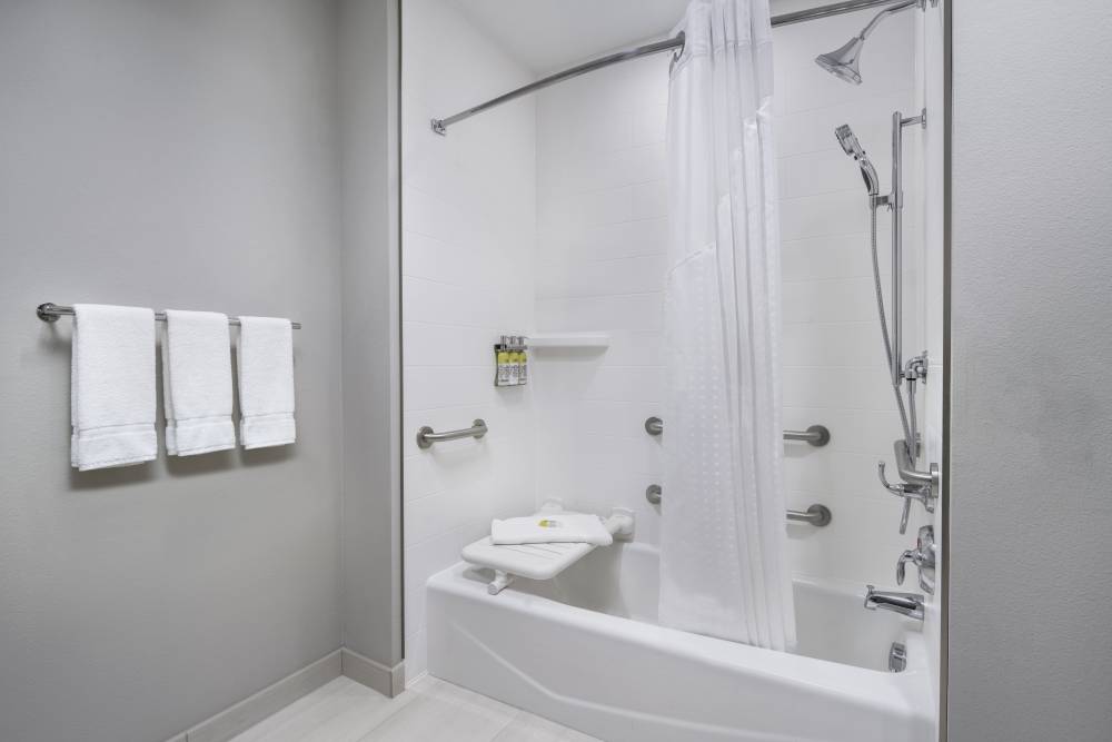 Holiday Inn Odessa 2